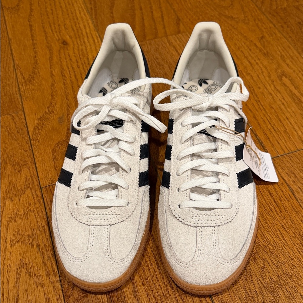 Adidas Women's Handball SPEZIAL shoes Grey One/Core Black and Gum